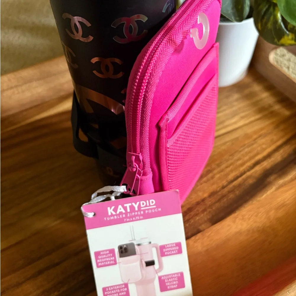 Katydid Pink Tumbler Zipper Pouch, NWOT!